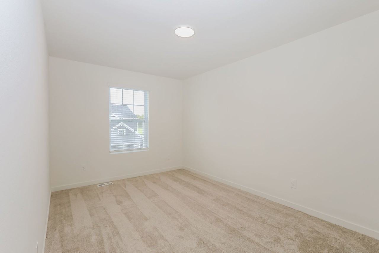 244 Wildflower Dr - Photo 6 of 13