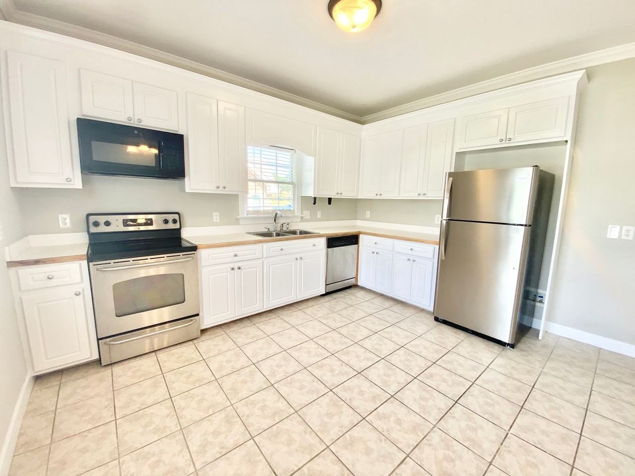 604 Birchwood Dr - Photo 5 of 22