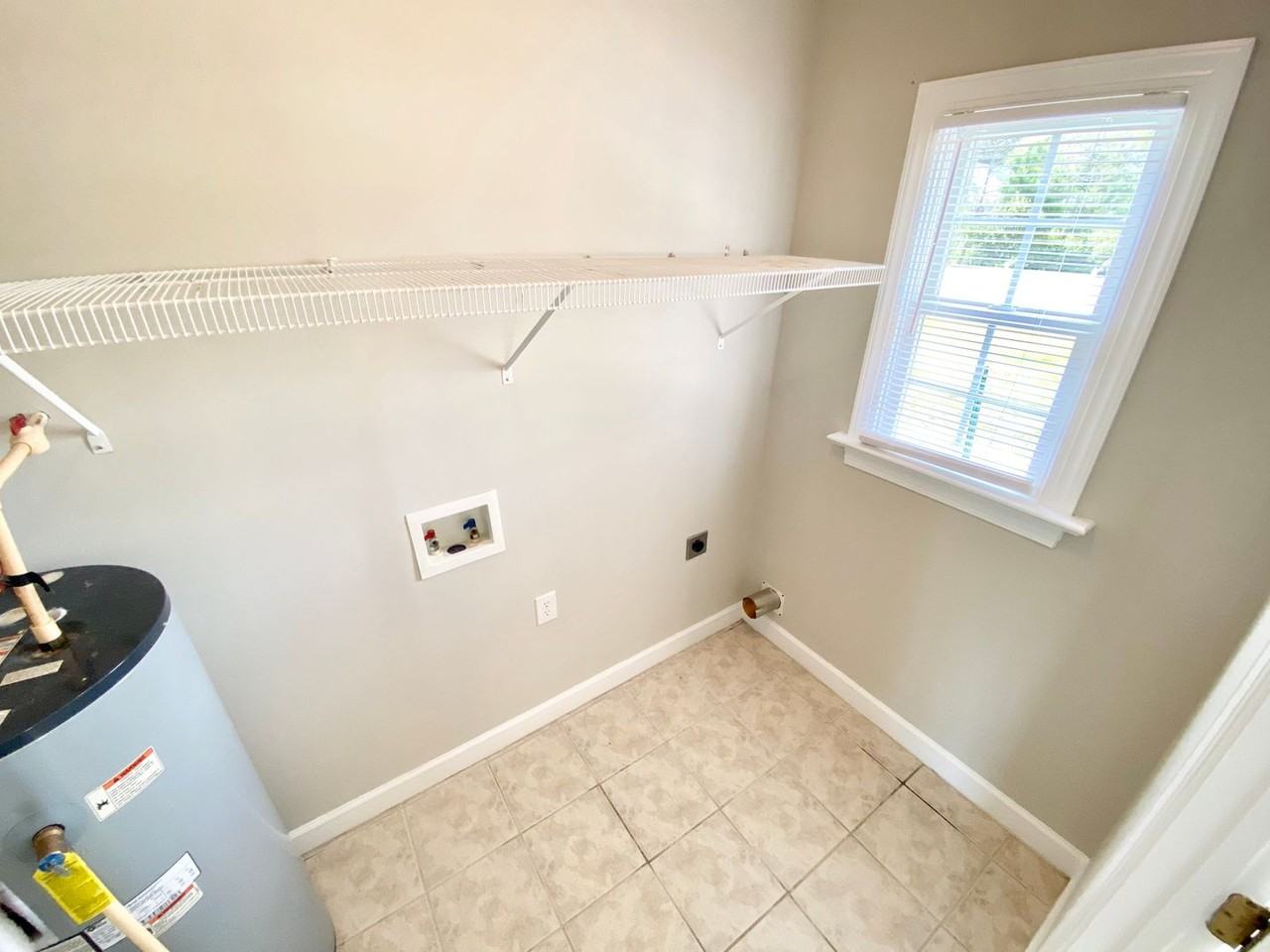 604 Birchwood Dr - Photo 7 of 22