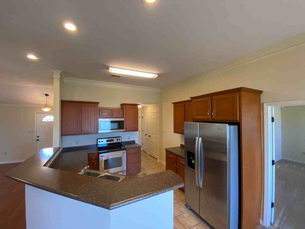 832 Bayou Vista Dr - Photo 7 of 28