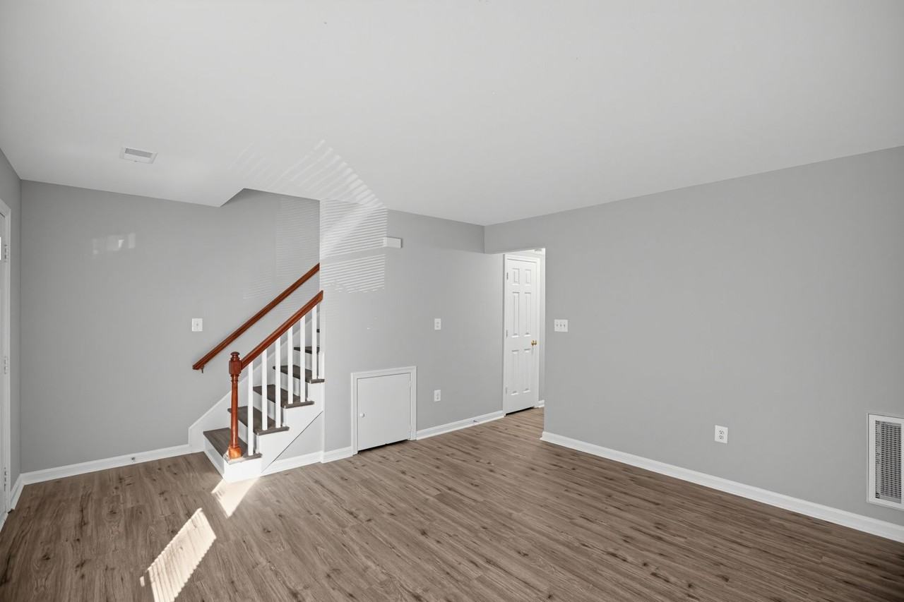 148 Farrell Ln - Photo 3 of 12