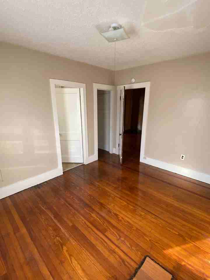 1217 Orchard St - Photo 7 of 13
