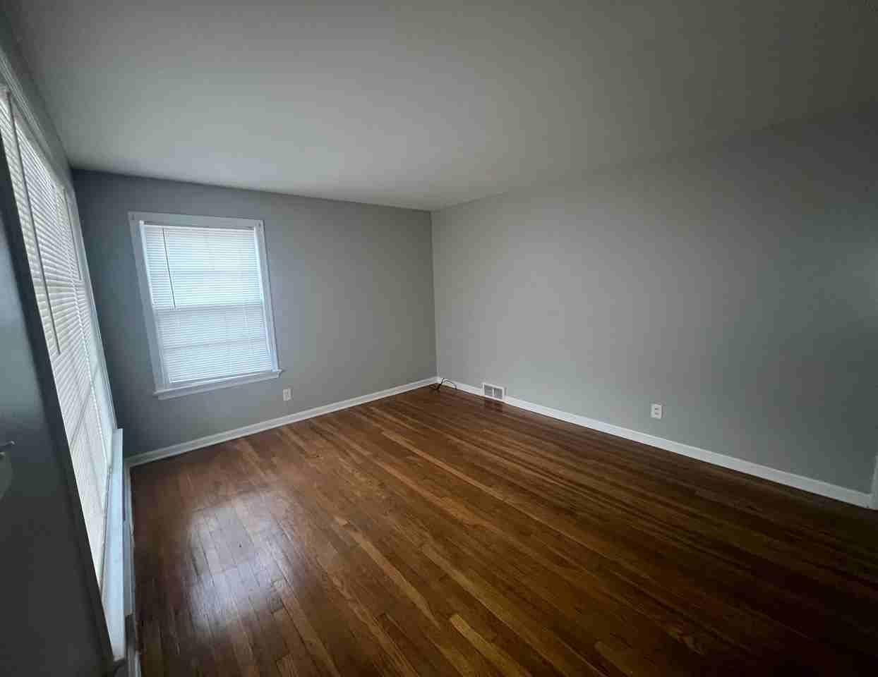4410 Bayard Rd - Photo 3 of 13