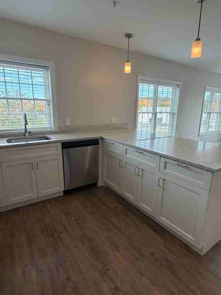 The Residences at Lincoln Park - Photo 3 of 13