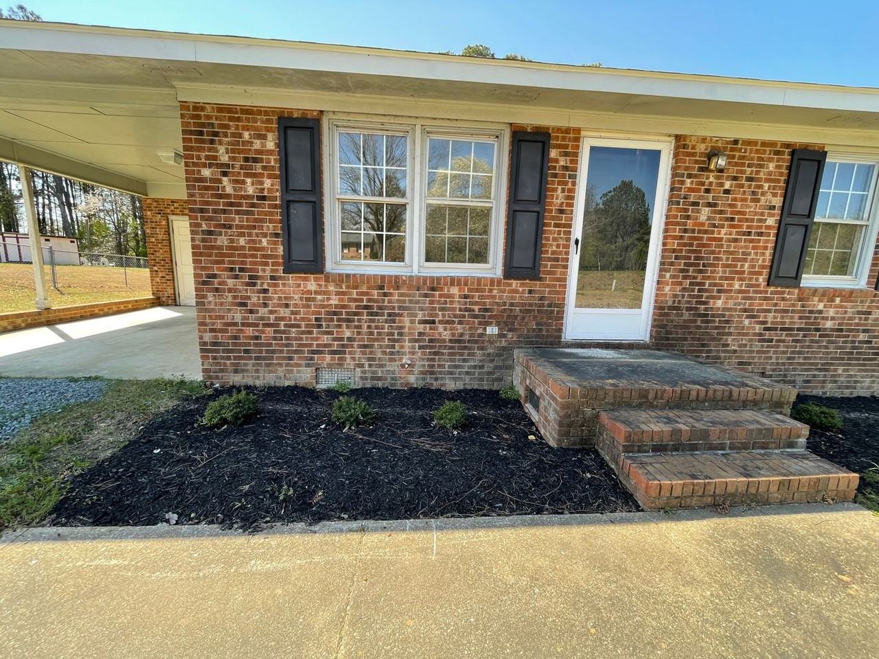 1202 Nc 55 E - Photo 2 of 38