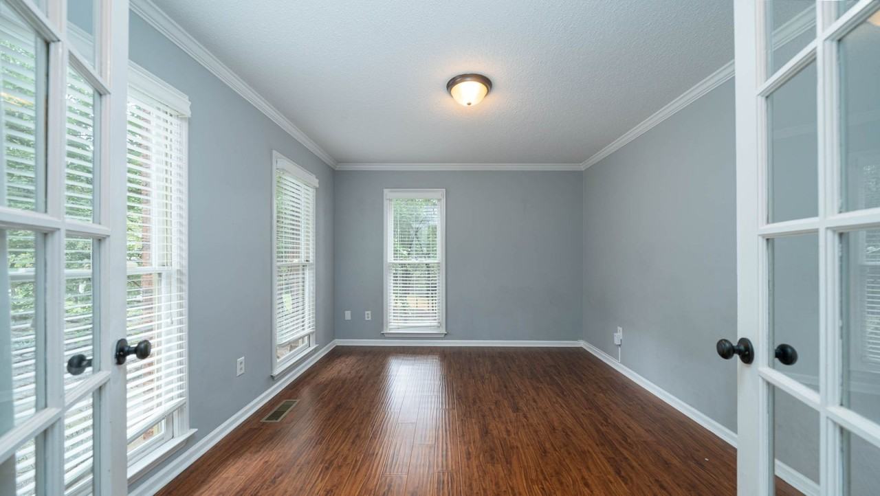 221 Stone Valley Dr - Photo 2 of 19