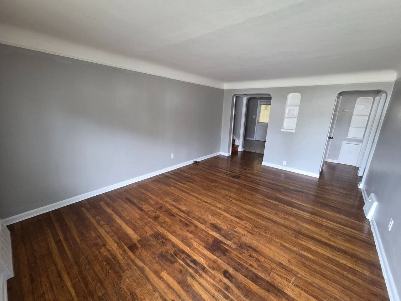 25730 Drakefield Ave - Photo 4 of 29