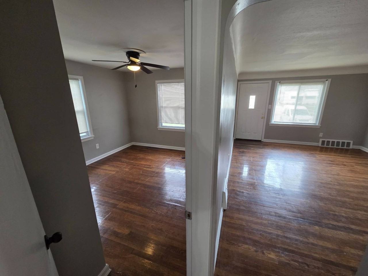 25730 Drakefield Ave - Photo 6 of 29