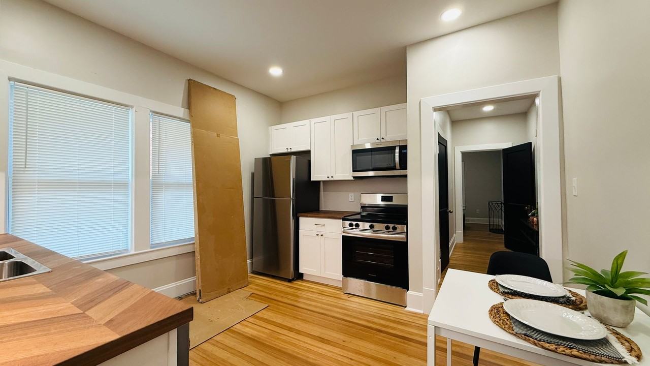 161 Preston Ave #2 - Photo 4 of 16