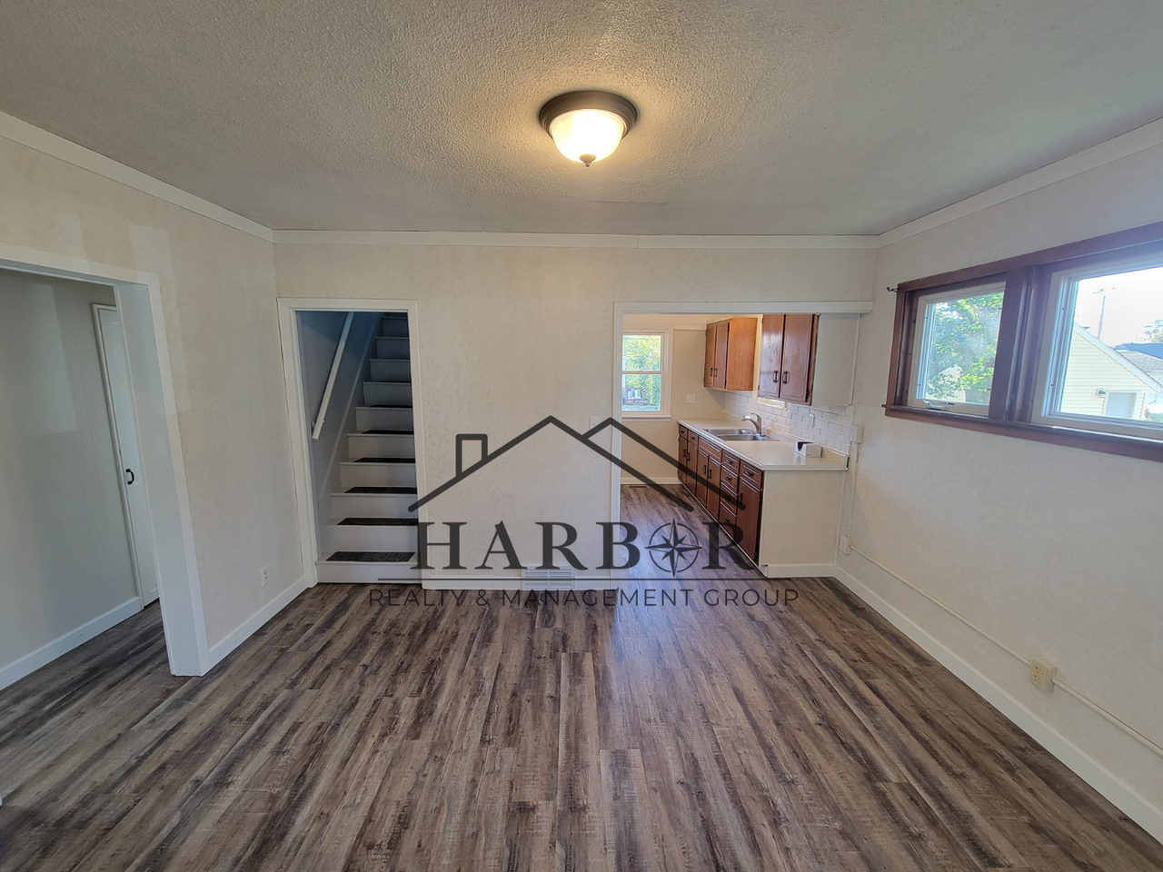 609 9th Ave Sw - Photo 2 of 16