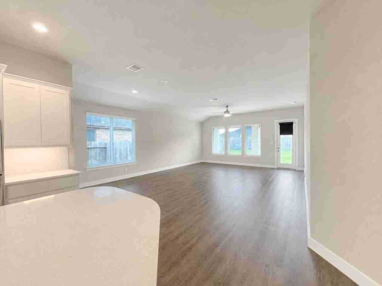 3530 Matterhorn Dr - Photo 7 of 27