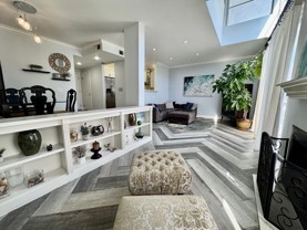 520 S Barrington Ave #110 - Photo 1 of 1