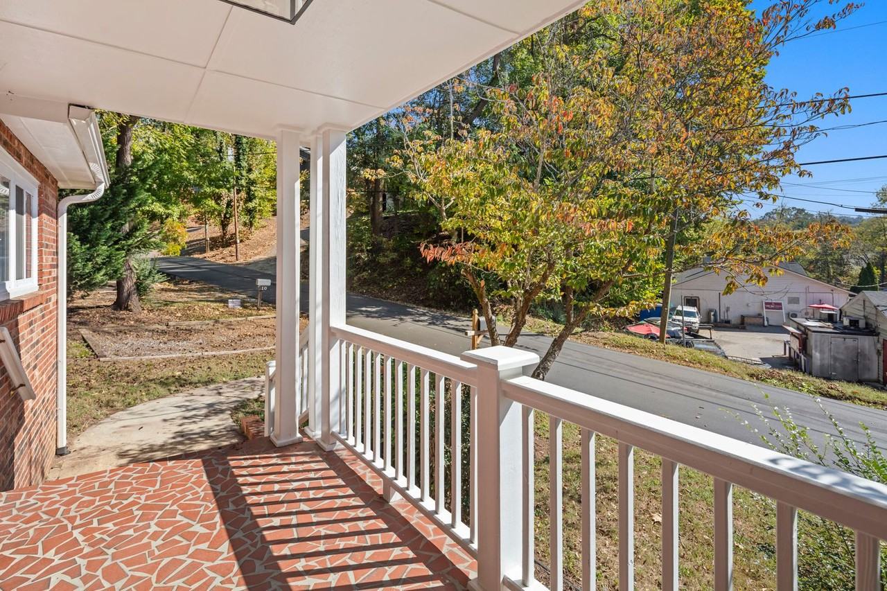 8 Elkmont Dr - Photo 4 of 23