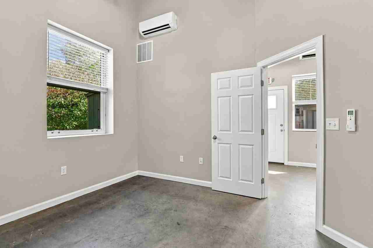 283 E Madison St - Photo 6 of 11