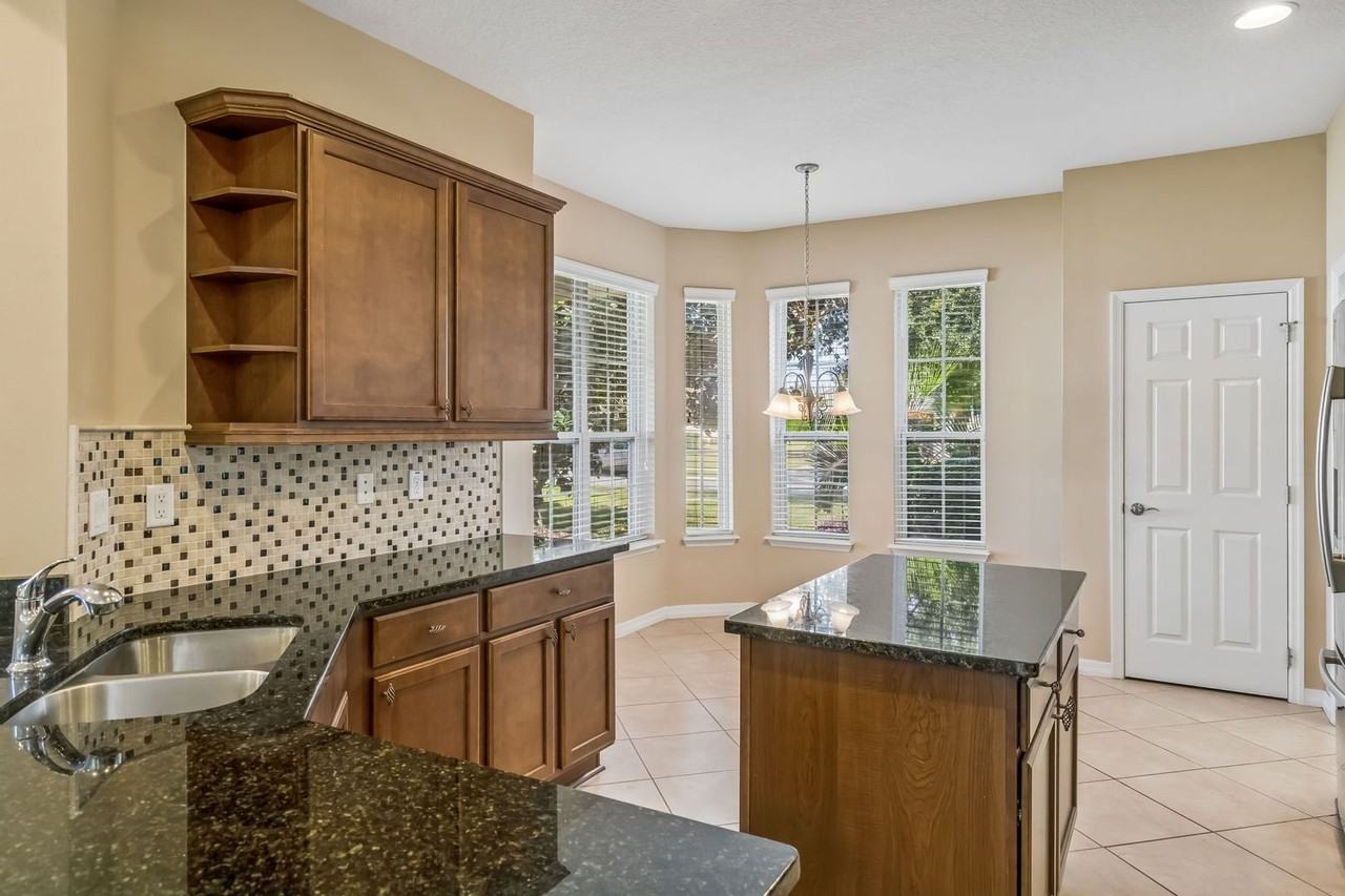 374 Salt Marsh Ln - Photo 7 of 44