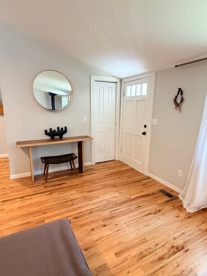 48 Long Cove Rd - Photo 4 of 32