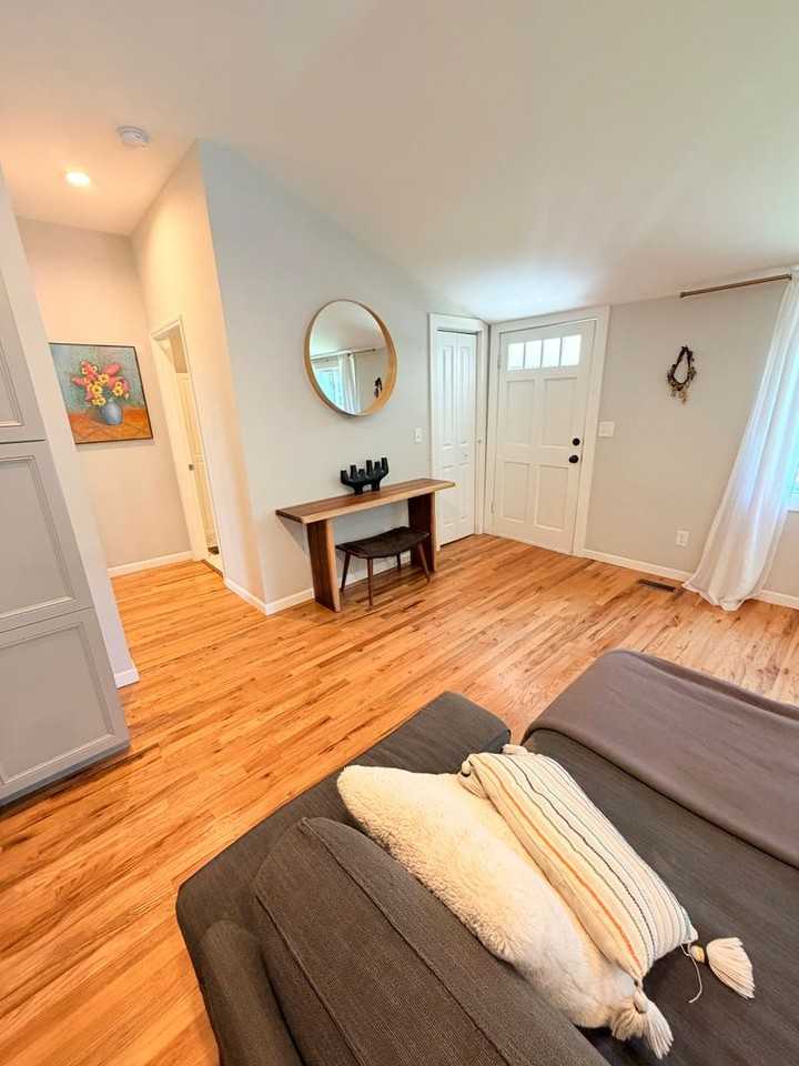 48 Long Cove Rd - Photo 5 of 32