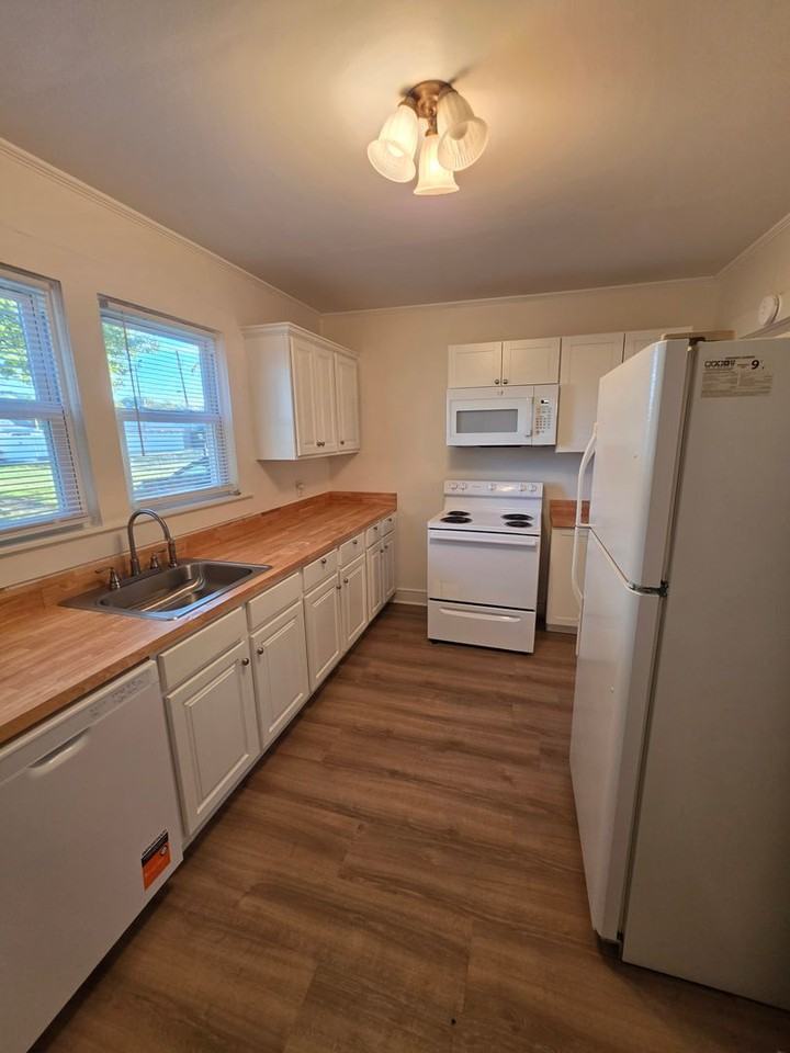 110 E Cottage Ave - Photo 6 of 10