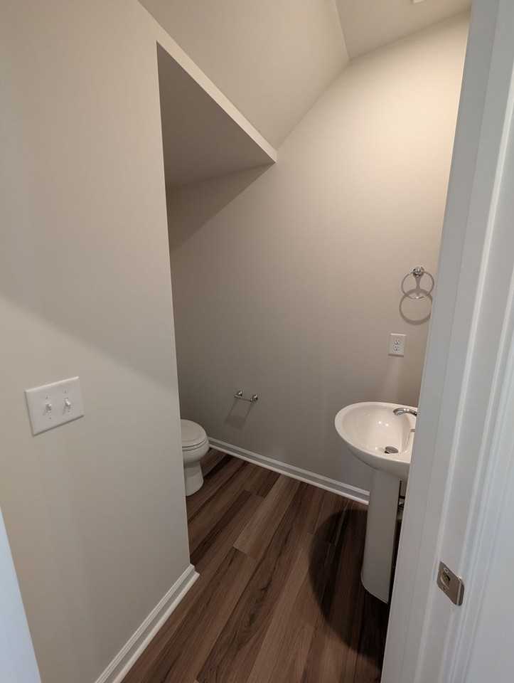 830 Tess St - Photo 7 of 28