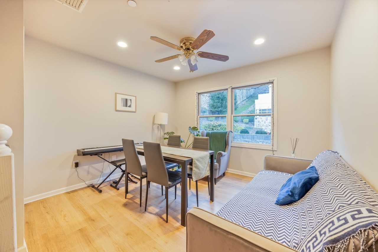 272 Old River Rd - Photo 5 of 25