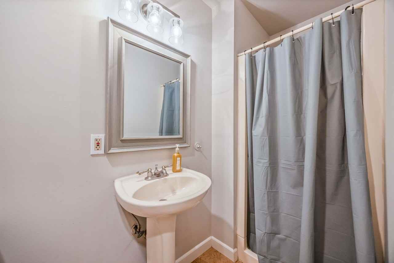 272 Old River Rd - Photo 7 of 25