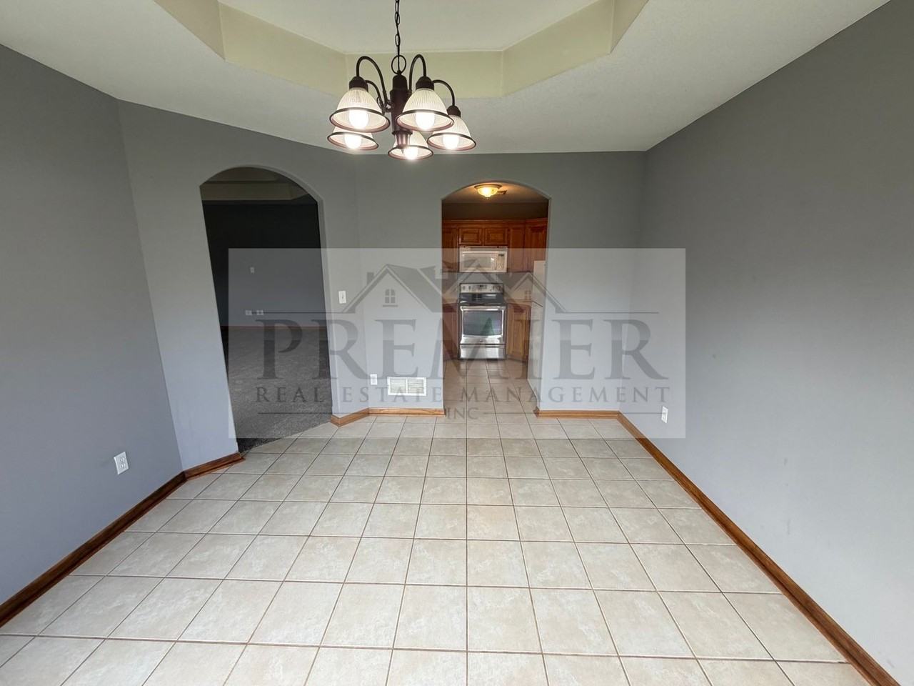 420 N Savage Ct - Photo 6 of 18