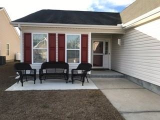 105 Lakeside Green Dr - Photo 3 of 30