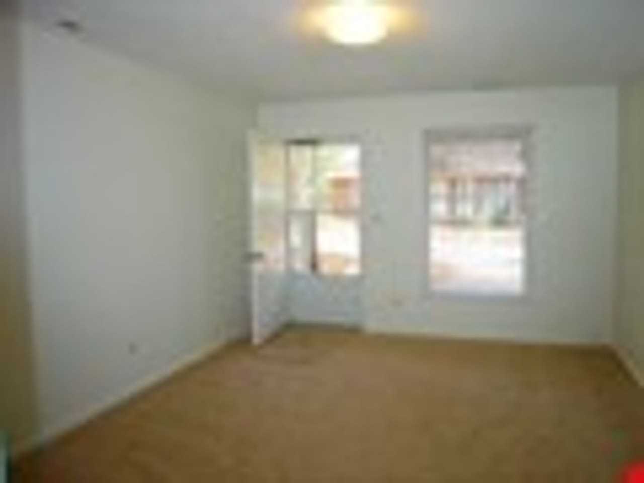 104 Hickory Hills Ct - Photo 4 of 4