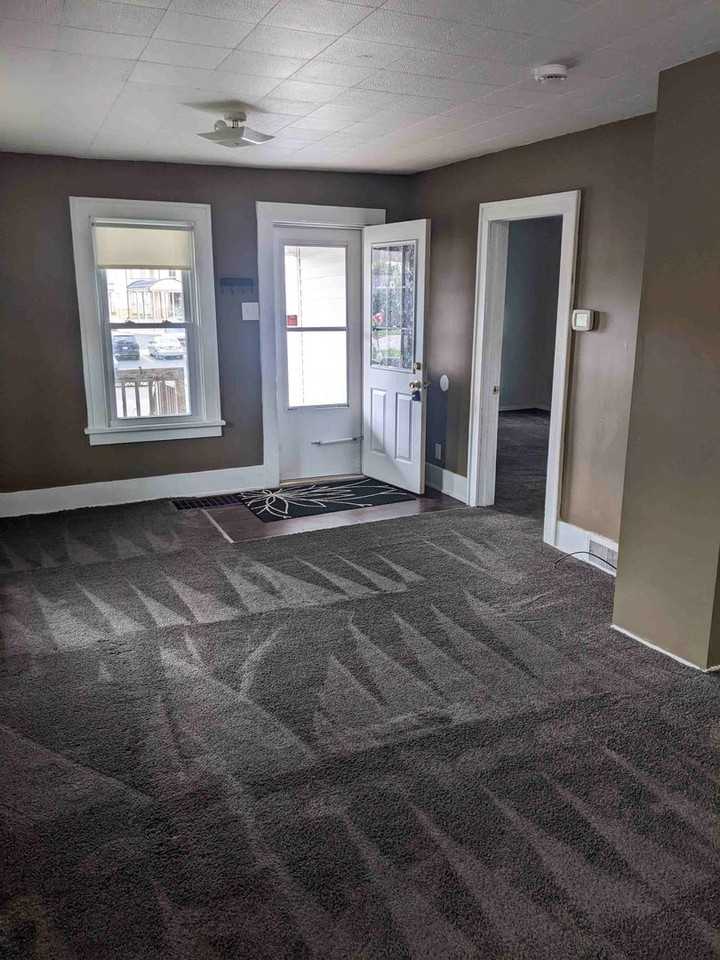 779 Fleming St - Photo 7 of 13