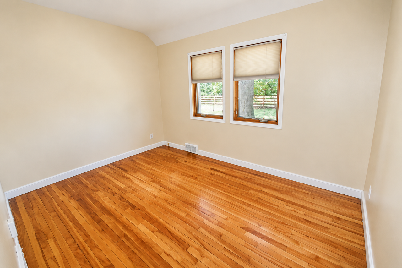 1407 Durand Ct Se - Photo 7 of 17