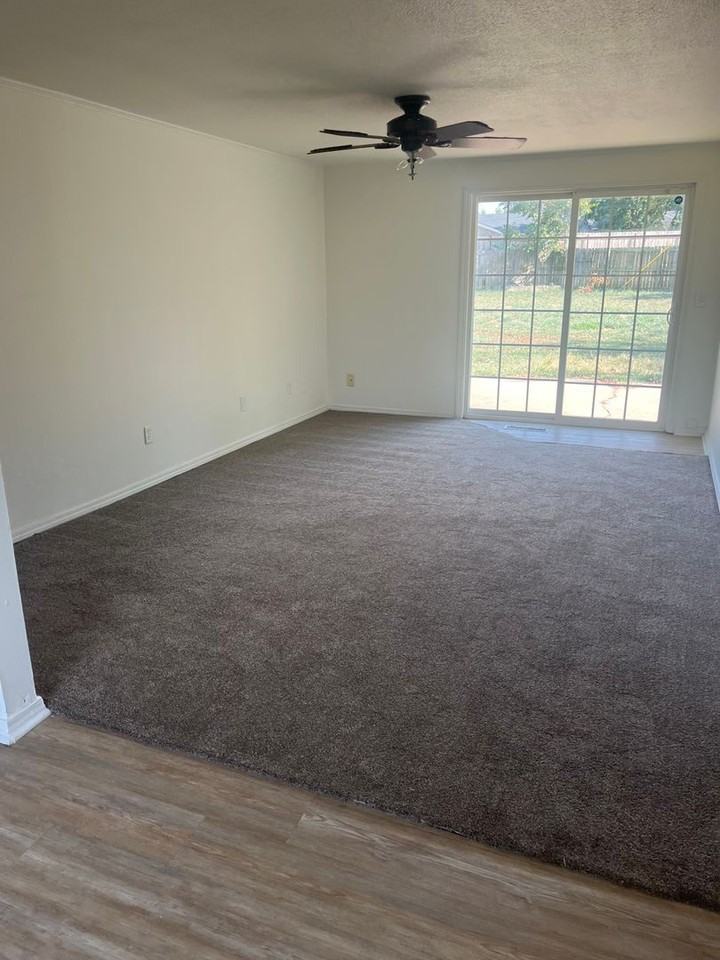 1931 Arapaho Dr - Photo 4 of 4