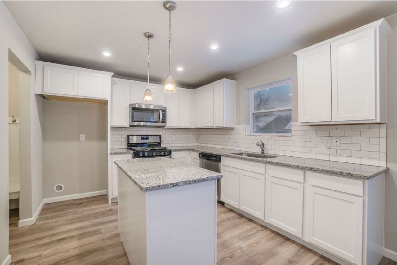 54142 Angeline Dr - Photo 3 of 25