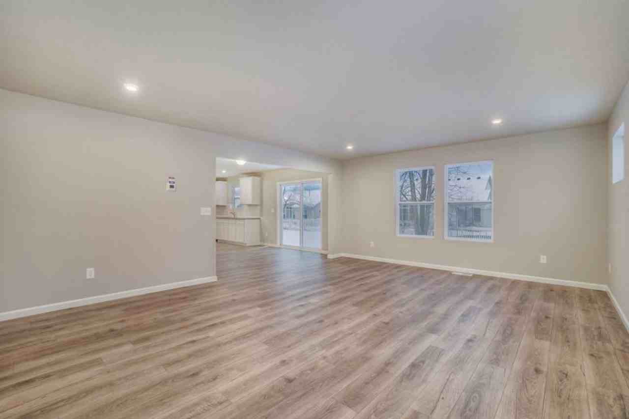 54142 Angeline Dr - Photo 7 of 25