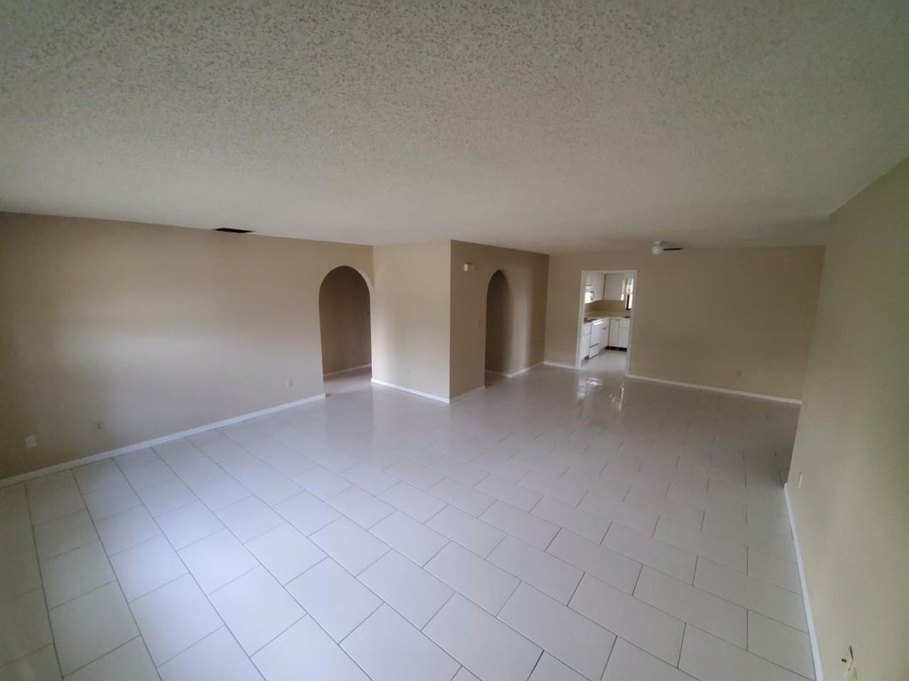 639 Nw Prima Vista Blvd - Photo 2 of 13