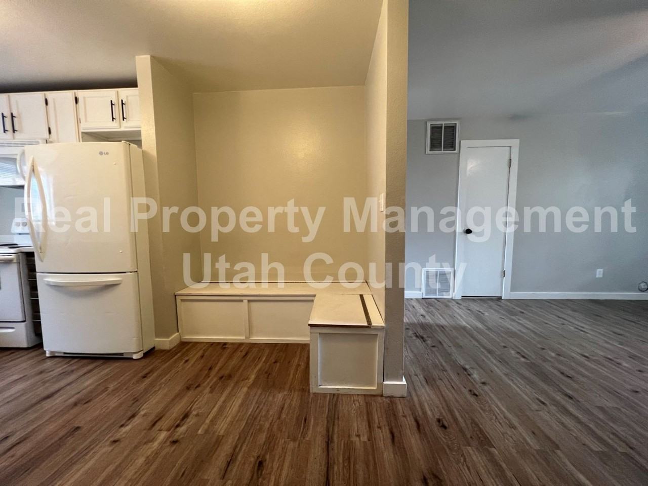 1435 N Amiron Way #A - Photo 4 of 23