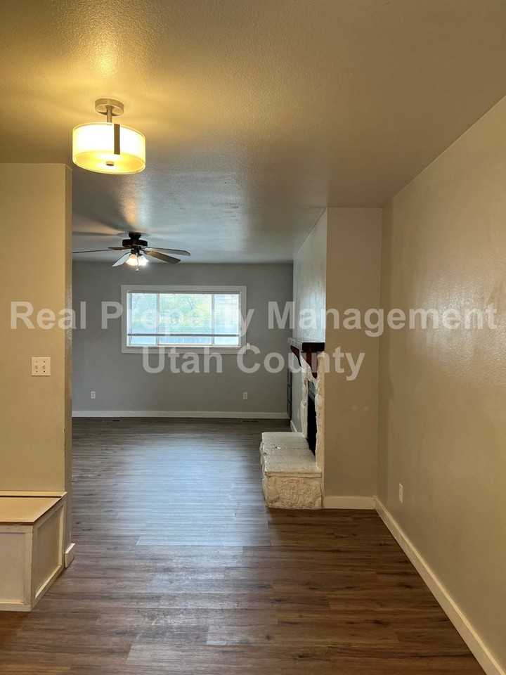 1435 N Amiron Way #A - Photo 5 of 23