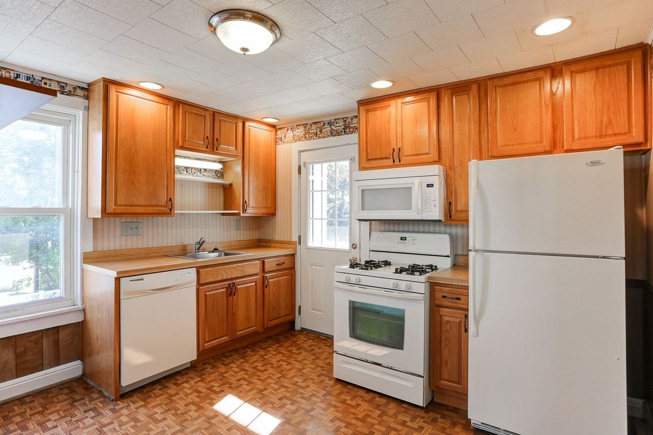 41 N 10th St - Photo 4 of 12