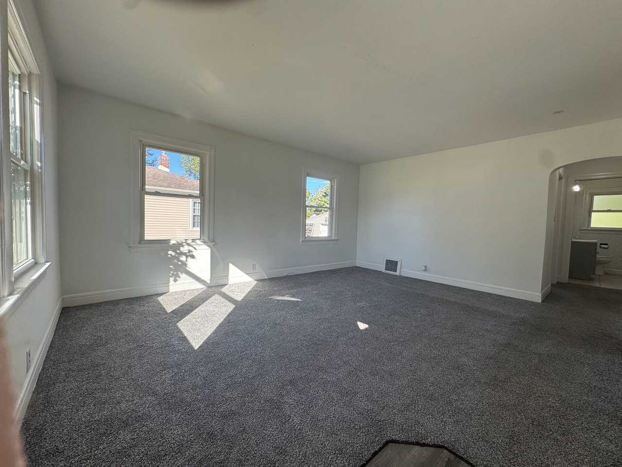 2252 E Tennessee St - Photo 3 of 14