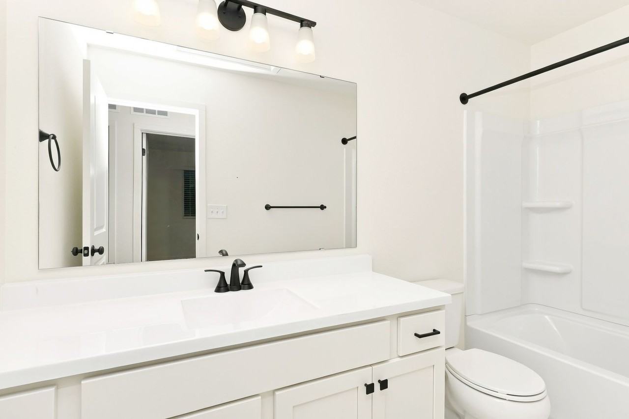 576 E Dale Ave - Photo 7 of 27