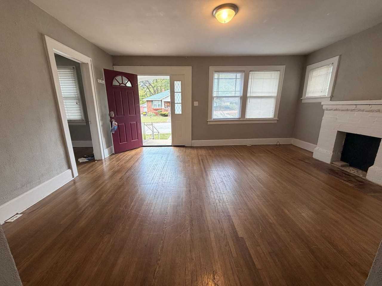1160 E Meadowmere St - Photo 3 of 30
