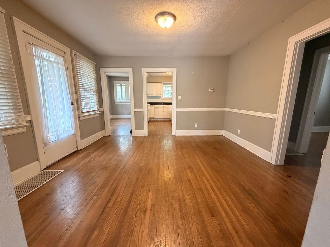 1160 E Meadowmere St - Photo 4 of 30