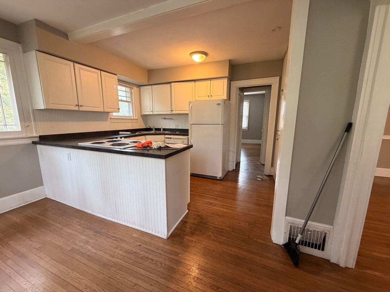 1160 E Meadowmere St - Photo 7 of 30