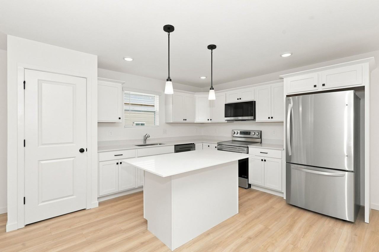 3177 Quail Ridge Ct - Photo 3 of 27
