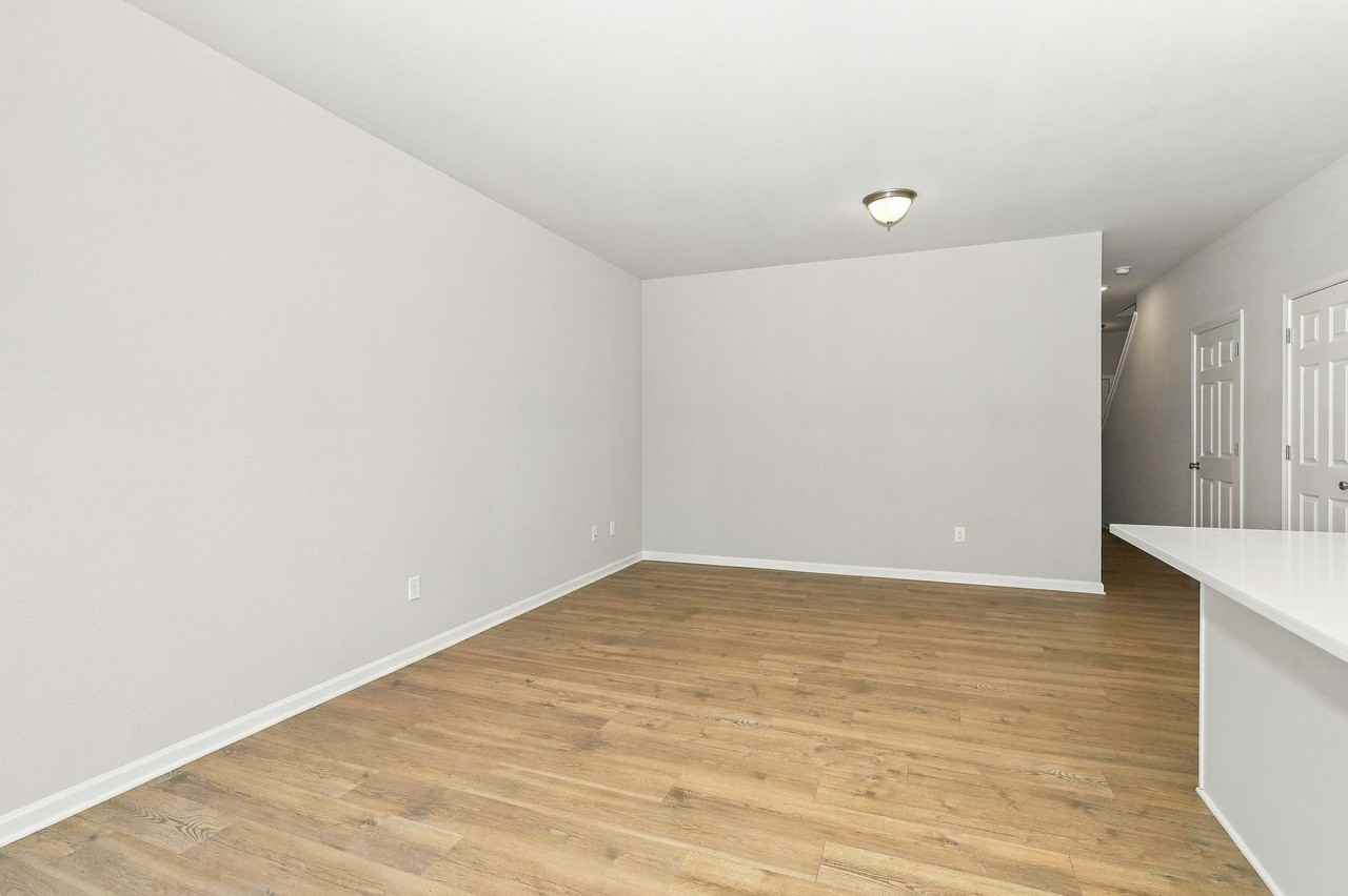 1965 Kingfisher Cir - Photo 6 of 13