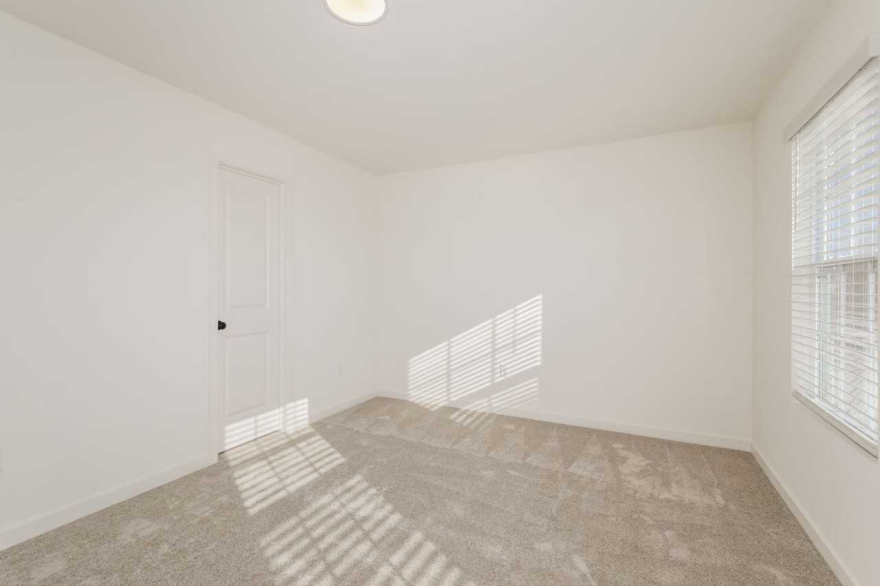 3139 Fox Run Ct - Photo 5 of 27
