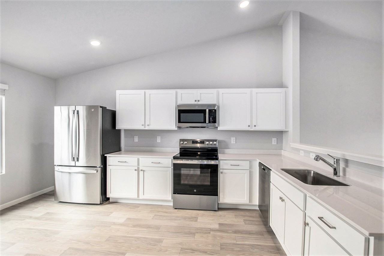 5445 E Karen Ct - Photo 2 of 20