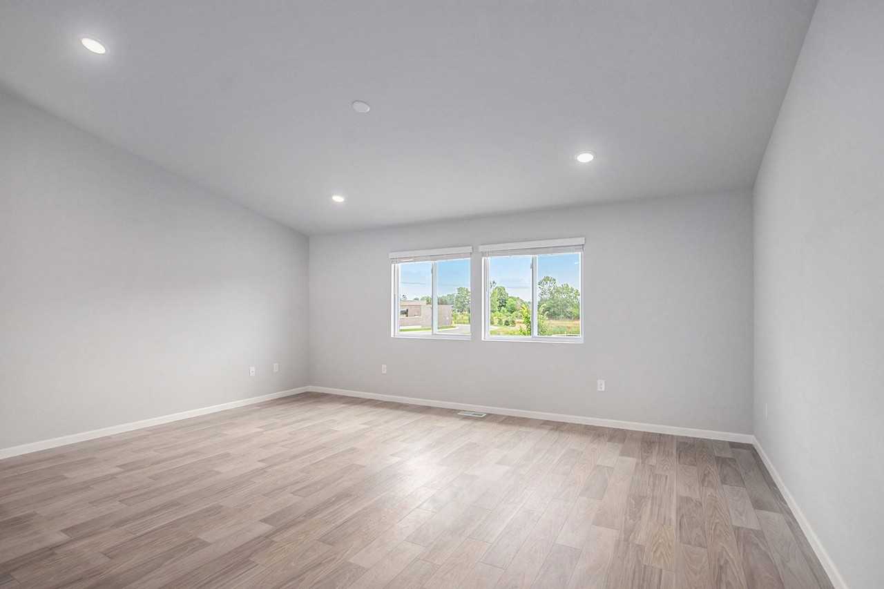 5445 E Karen Ct - Photo 5 of 20