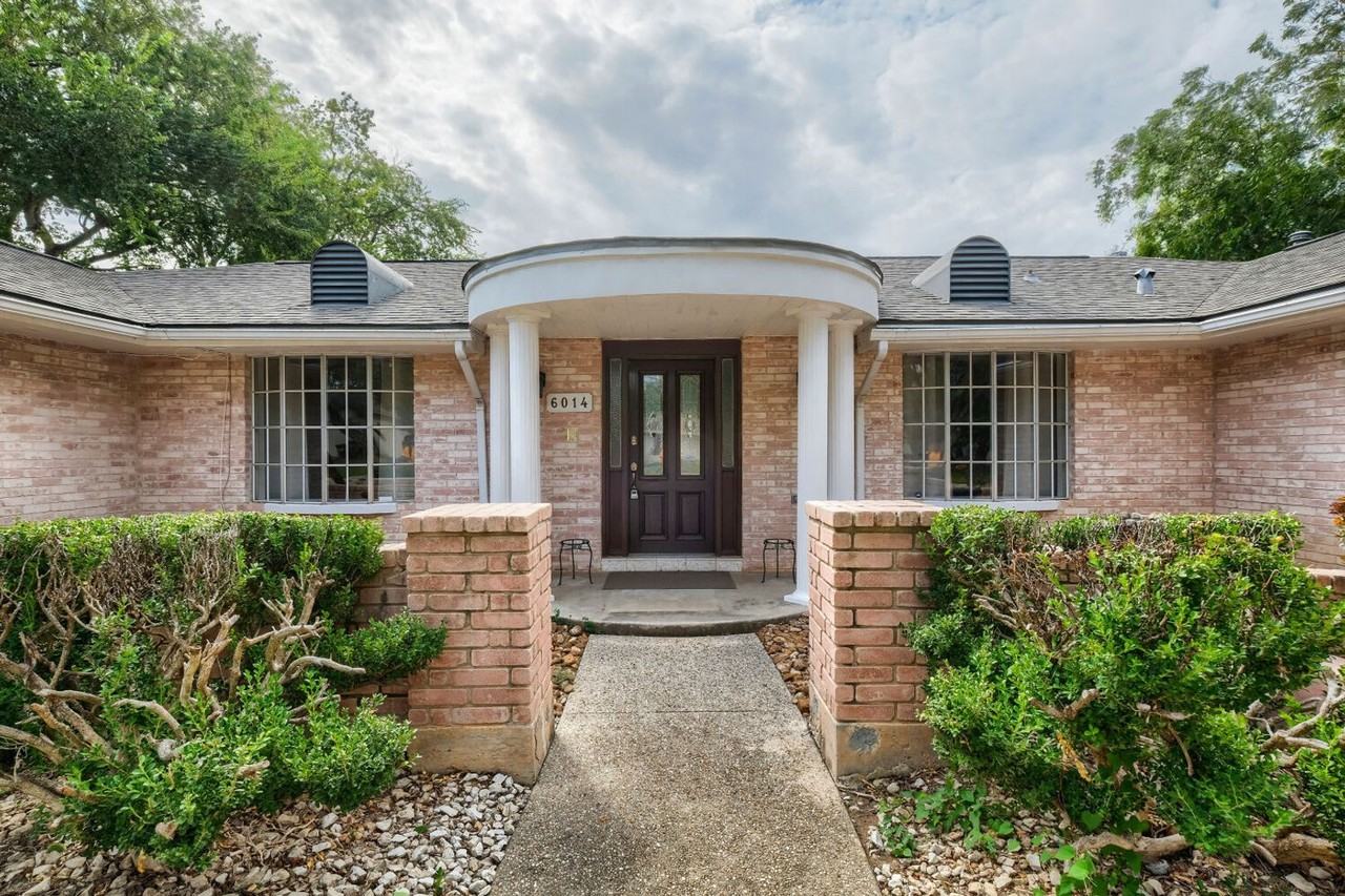 6014 Winterhaven Dr - Photo 2 of 26