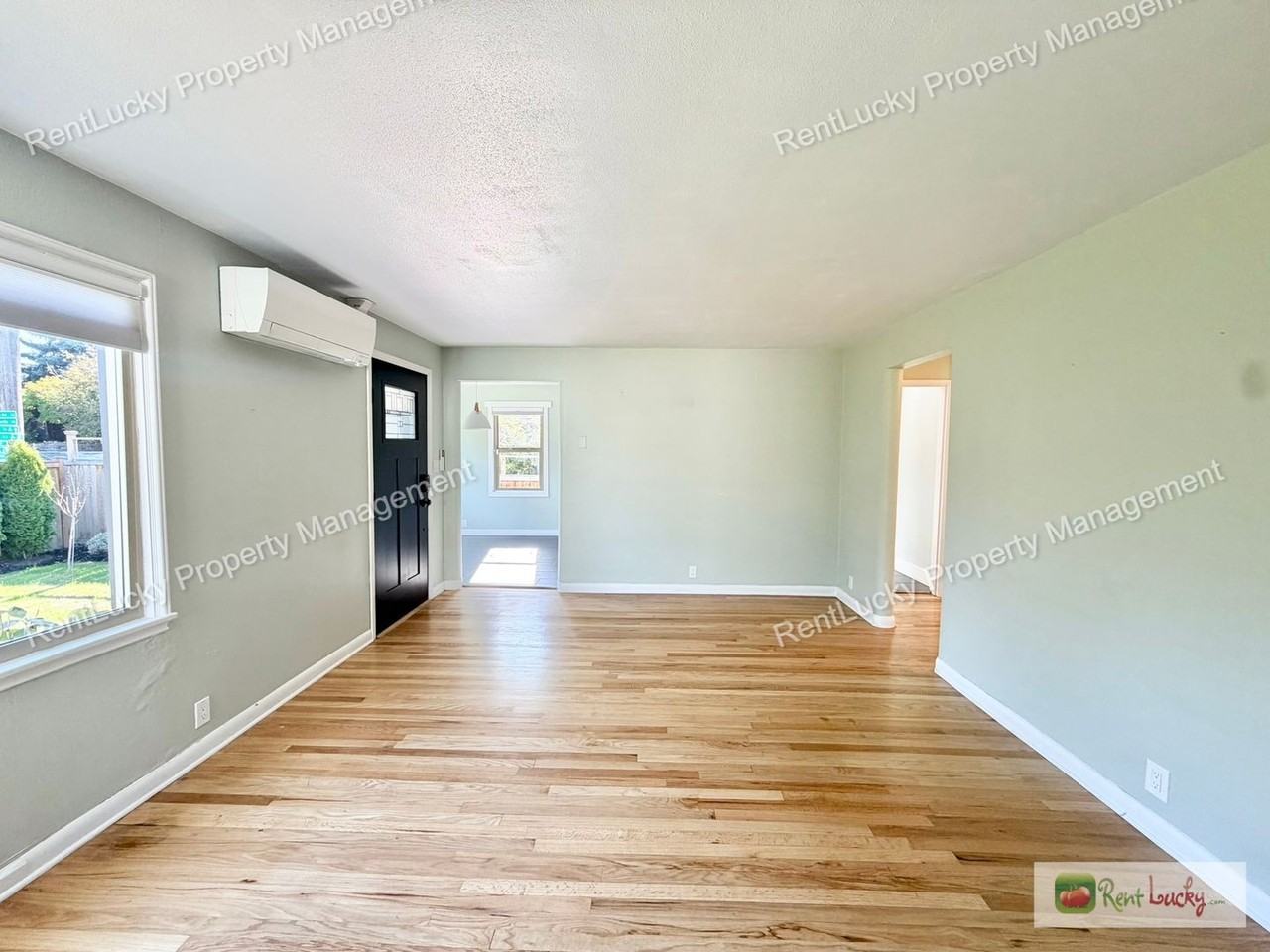 4323 15th Ave S - Photo 4 of 36