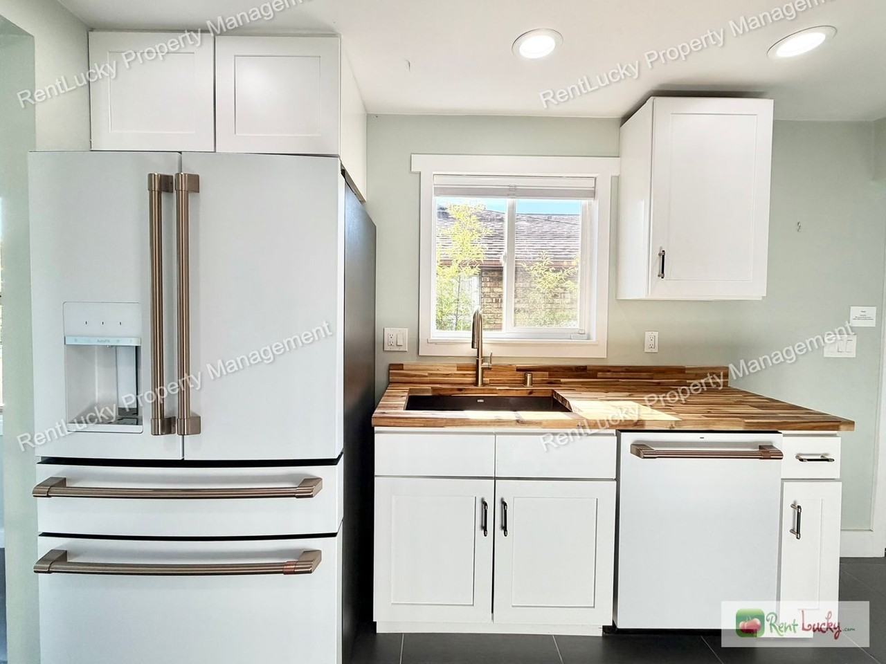 4323 15th Ave S - Photo 6 of 36